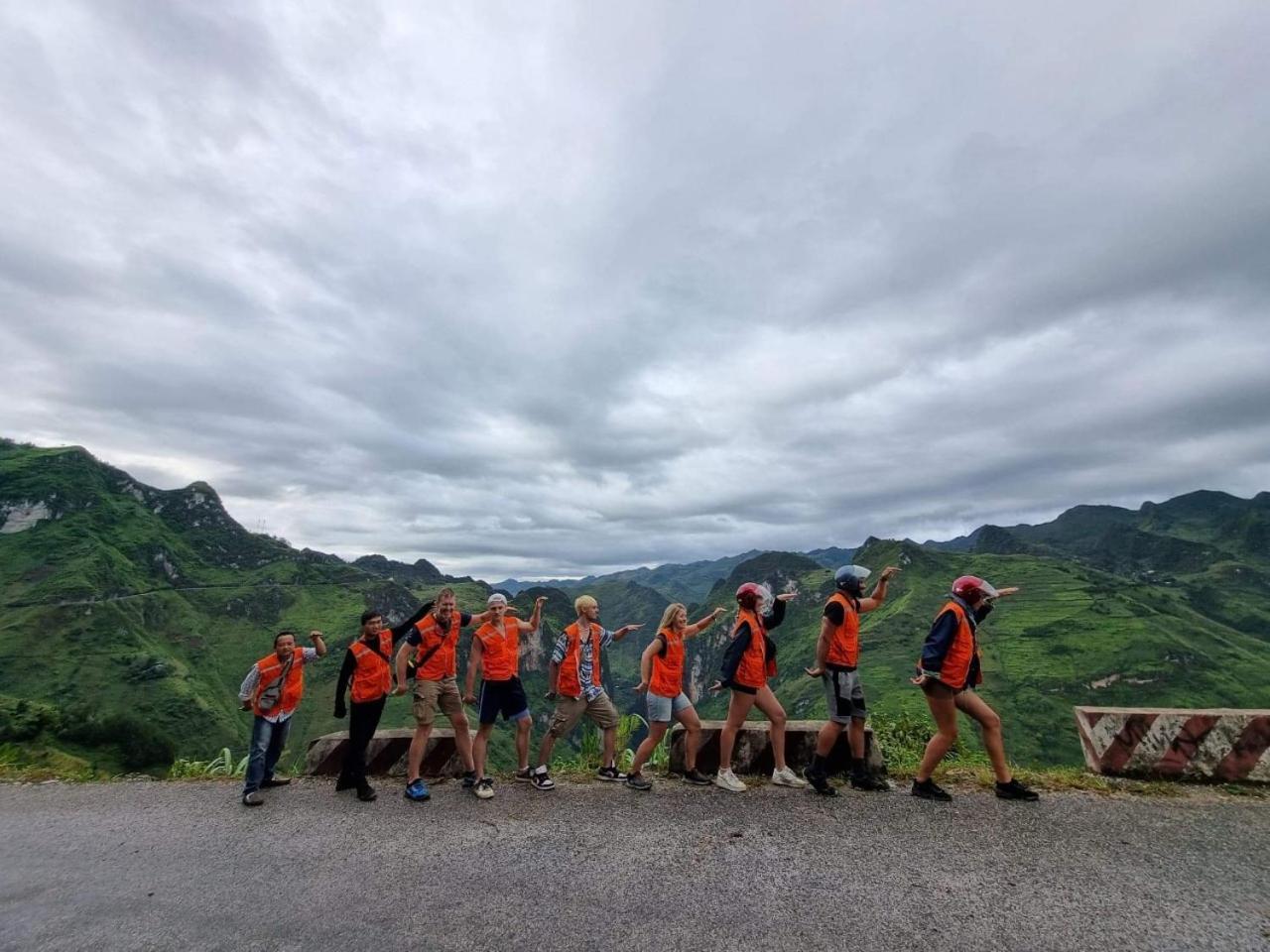 Ha Giang City Hostel Exterior photo